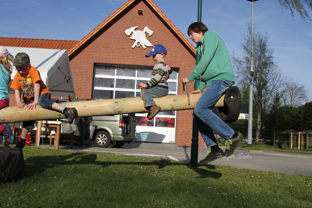 Bild 12 - Maibaum 2012